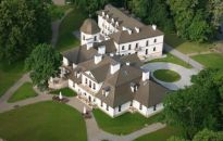 Biznes rodzinny przepytuje polityków. 