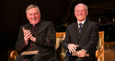 Zasłużeni dla Rzeszowa. Medale dla duchownego i przewodnika turystycznego