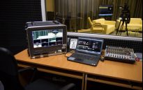 Studio telewizyjne dla studentów dziennikarstwa