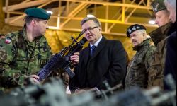 Bronisław Komorowski w Rzeszowie: Wydatki na obronność muszą rosnąć