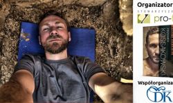 "Na granicy zmysłów". Przemek Kossakowski w Rzeszowie