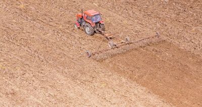 Jak przekształcić działkę rolną w budowlaną 