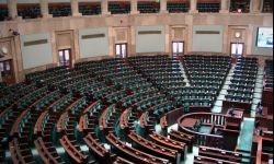 Listy PiS do parlamentu. "Wróżenie z fusów"