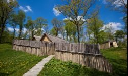 Poczuj ducha przeszłości w Karpackiej Troi