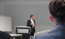 Weź udział w bezpłatnym szkoleniu na temat handlu międzynarodowego