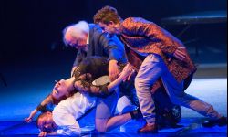 Premiera z podrzynaniem gardeł. Festiwal Nowego Teatru w Rzeszowie rozpoczęty!