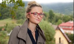 Zostawiła Warszawę  dla Centrum Kultury w Cisnej. Julia Kubica