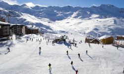 Zimowe ferie w ciepłych krajach lub z rodziną na nartach 