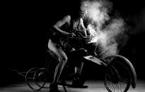 W Dagart Galerie - Michał Drozd i jego człowiek na wehikule