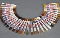 Jak ze zniszczonej kanapy albo porysowanego krzesła zrobić meble jak nowe