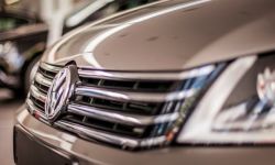 Trefne diesle VOLKSWAGENA jadą na akcje serwisową