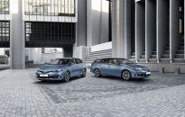 Toyota Auris - kompakt i kombi z trzema napędami do wyboru