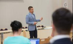 O technikach wywierania wpływu w biznesie na Akademii Aeropolis