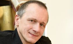 Profesor UR  nagrodzony wraz z Globiszem, Kornhauserem i Polony