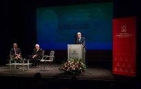 Prof. Vetulani: Nie tyle do myślenia, co do przeżycia służy nam mózg!