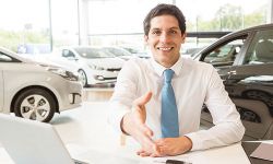 Ponad 10 procent samochodów z polskich salonów trafia za granicę. Czy należy zacząć się martwić ?