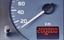 Jak sprawdzić przebieg samochodu i jego historię przed zakupem