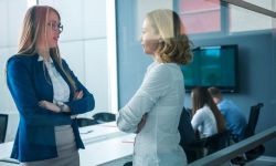 Niezgodność - zatrudnianie pracowników tymczasowych