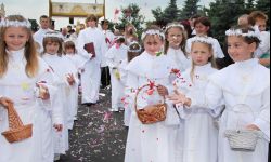 Boże Ciało - społeczny fenomen i teologiczna tajemnica