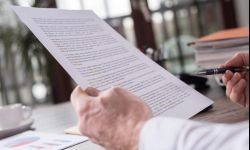 Sumuje się tylko wartość transakcji jednego rodzaju