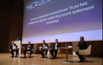 TSLA EXPO 2017: Fabryki bez ludzi? Jeszcze nie teraz. Roboty wciąż słuchają człowieka