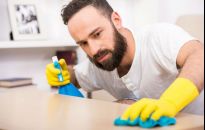 Jak sprzątać, by kurz szybko nie wracał