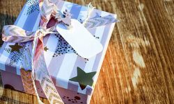 Prezenty dla bliskich z daleka - czym wysyłać?