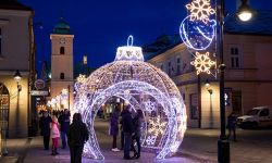 W Rzeszowie świąteczne oświetlenie i... bombka 3D!