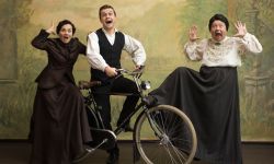 Film "Rzeszowskie janusze. Rodzina" gotowy. Bilety rozdaje WDK