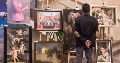 Ponad milion zł z aukcji "Bliźniemu swemu...". Najcenniejsza była "Ona"