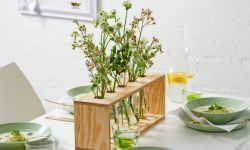 Świąteczny stojak na kwiaty