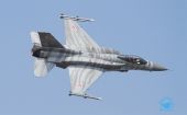 F-16 podniebną "gwiazdą" na pokazach lotniczych w Mielcu