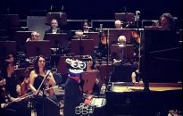 Robot TeoTronico z orkiestrą symfoniczną na Muzycznym Festiwalu 