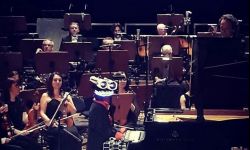 Robot TeoTronico z orkiestrą symfoniczną na Muzycznym Festiwalu 