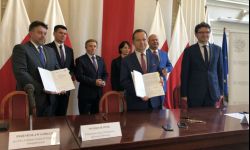 Podpisano umowę o dofinansowanie na kolej z Rzeszowa do Jasionki