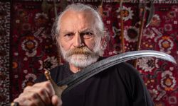 Od karabeli do katany. Płatnerz z Łańcuta