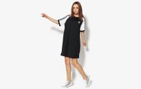 Buty sportowe do sukienki. Poznaj najmodniejsze połączenie sezonu!