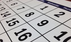 Agenda pracy - kalendarze trójdzielne w biurze