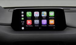 Mazda dodaje sterowanie smartfonem do MZD Connect