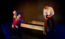 "Tchnienie". Kameralna opowieść o miłości i śmierci w Teatrze Przedmieście