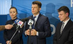 Nowoczesnej zostało 13 osób w Stalowej Woli. Reszta do Petru lub Biedronia