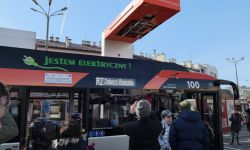 Pierwsze szybkie "tankowania" elektryków w Rzeszowie