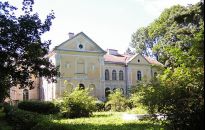Muzeum rodziny Fredrów w Beńkowej Wiszni 	