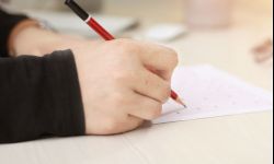 Ósme klasy napiszą testy. Co z maturzystami? Strajk nauczycieli trwa