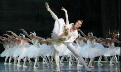 "Jezioro łabędzie" w Rzeszowie - klasyka ponad wszystko