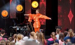 "Małe skrzydła" akustycznie. Premiera hitu AniKi Dąbrowskiej