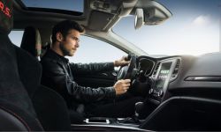 Młodzi kierowcy z najwyższym wskaźnikiem wypadków