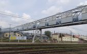 Zabytkowa kładka nad torami do rozbiórki i... zostaje w Rzeszowie