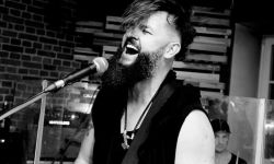 Mężczyzna od kuchni. Rockman, lekarz, tata