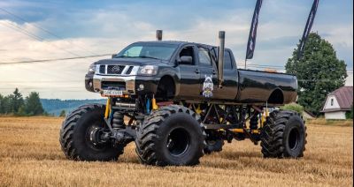 Największy na świecie monster truck na TSLA EXPO 2019